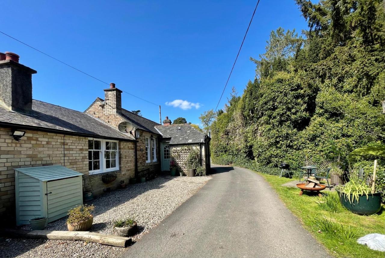 Carnell Country Estate & Holiday Cottages In Ayrshire Hurlford 외부 사진