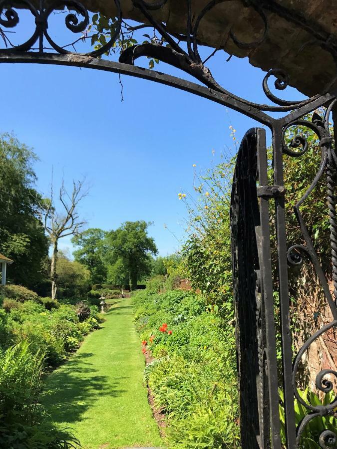 Carnell Country Estate & Holiday Cottages In Ayrshire Hurlford 외부 사진