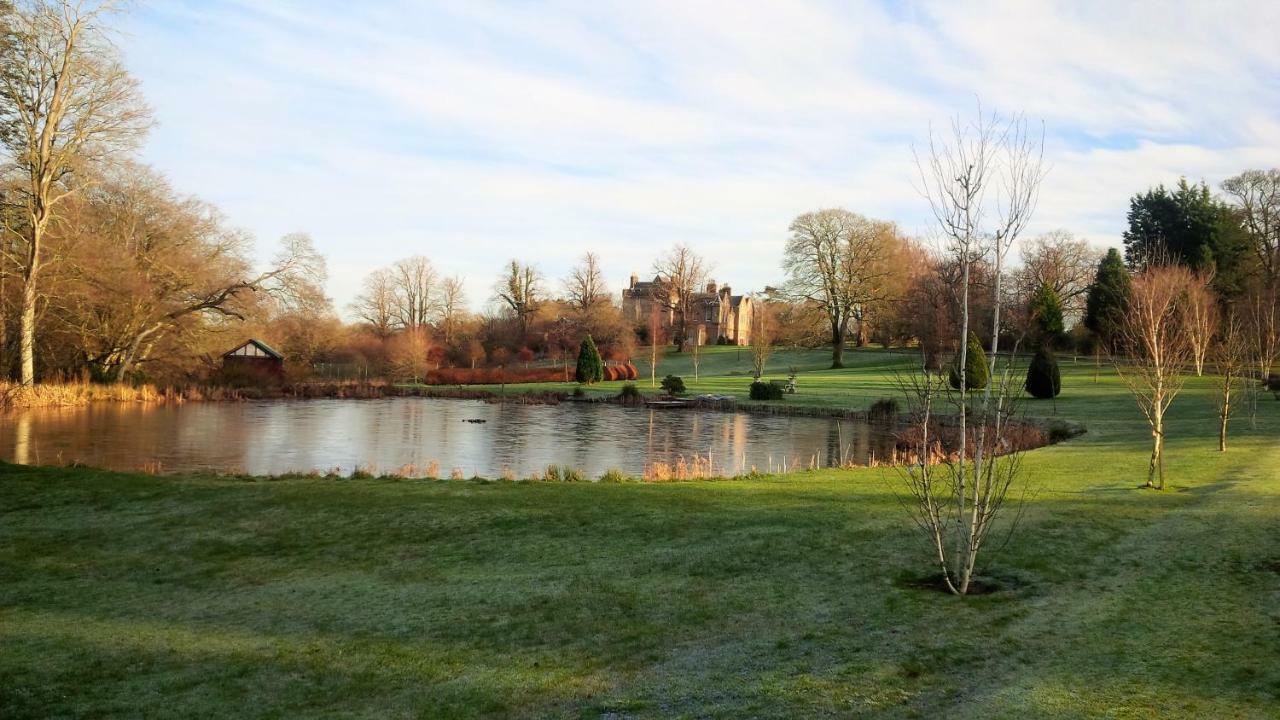 Carnell Country Estate & Holiday Cottages In Ayrshire Hurlford 외부 사진